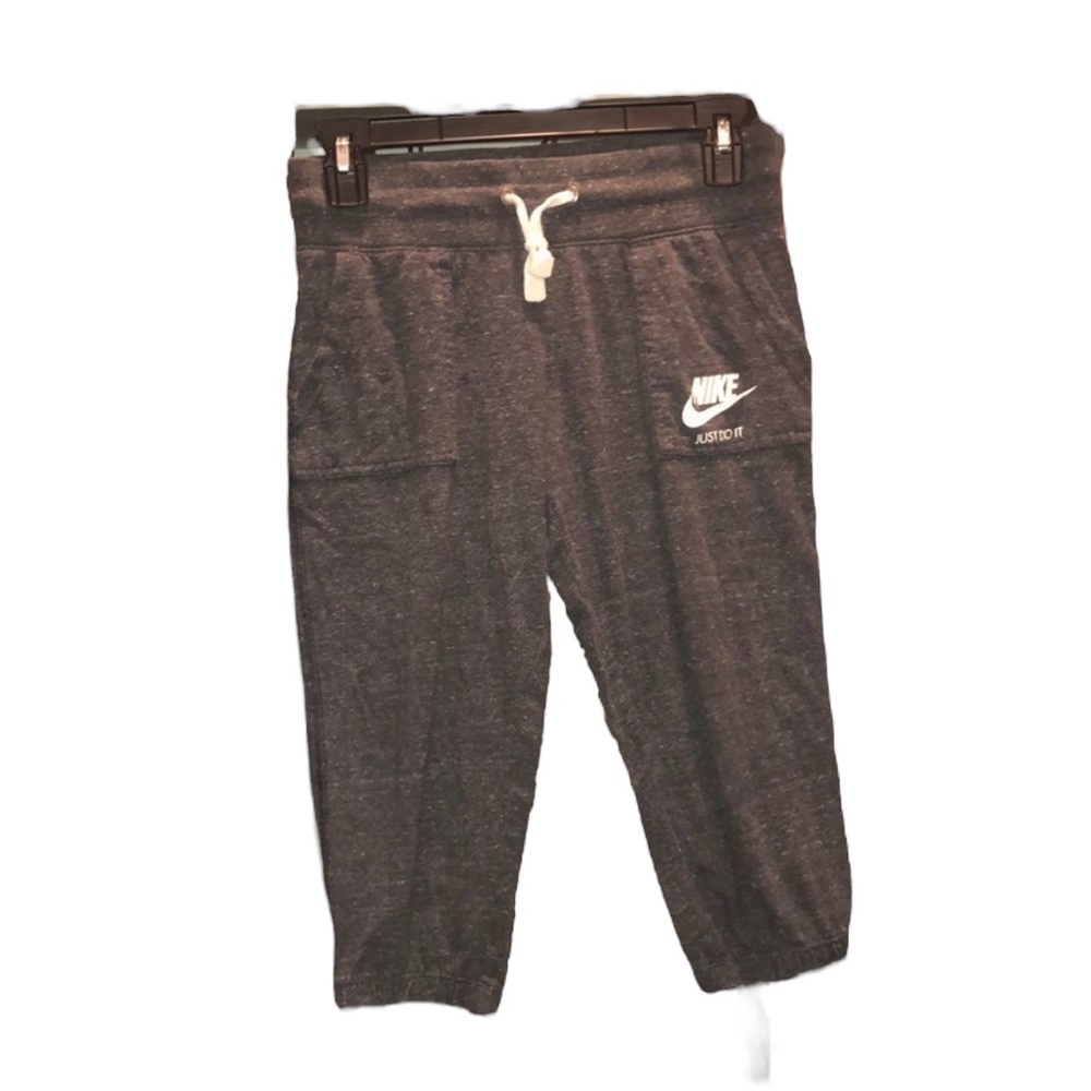 •NIKE• little girls Capri joggers size Large